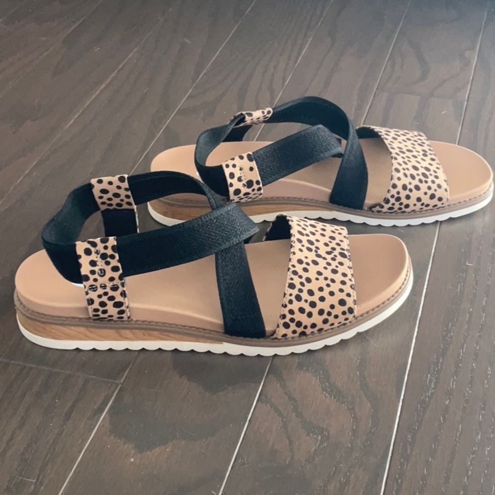 NWOT Dr Scholl’s womens sandal size 9